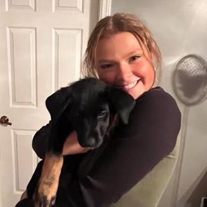 Meet your Posher, Brooke